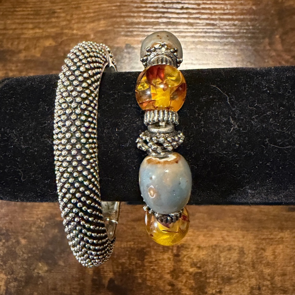 Bracelets PAIR. Silver tone